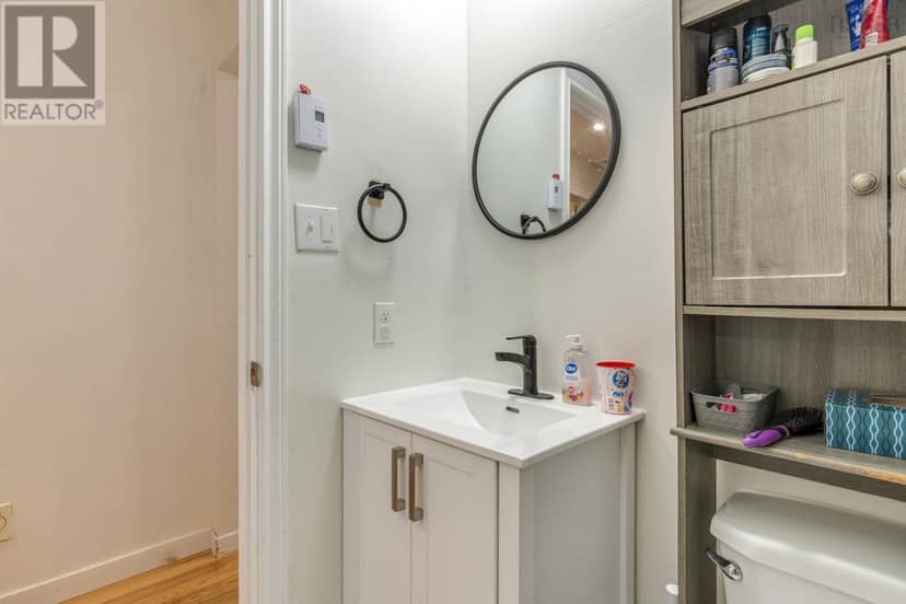 34 Nausett Crescent — photo 16 of 40
