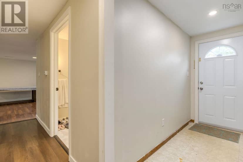 34 Nausett Crescent — photo 28 of 40