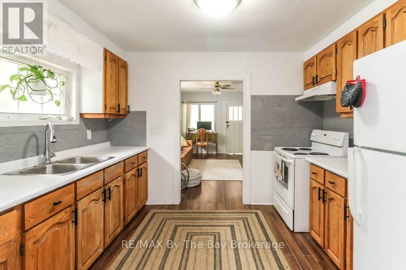 217 Dunkerron Avenue, Wasaga Beach, photo 5