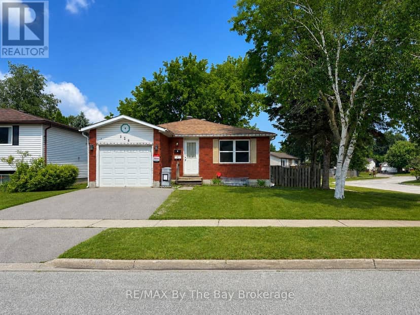 326 Christine Drive, Midland, photo 2