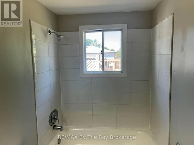 326 Christine Drive, Midland, photo 4