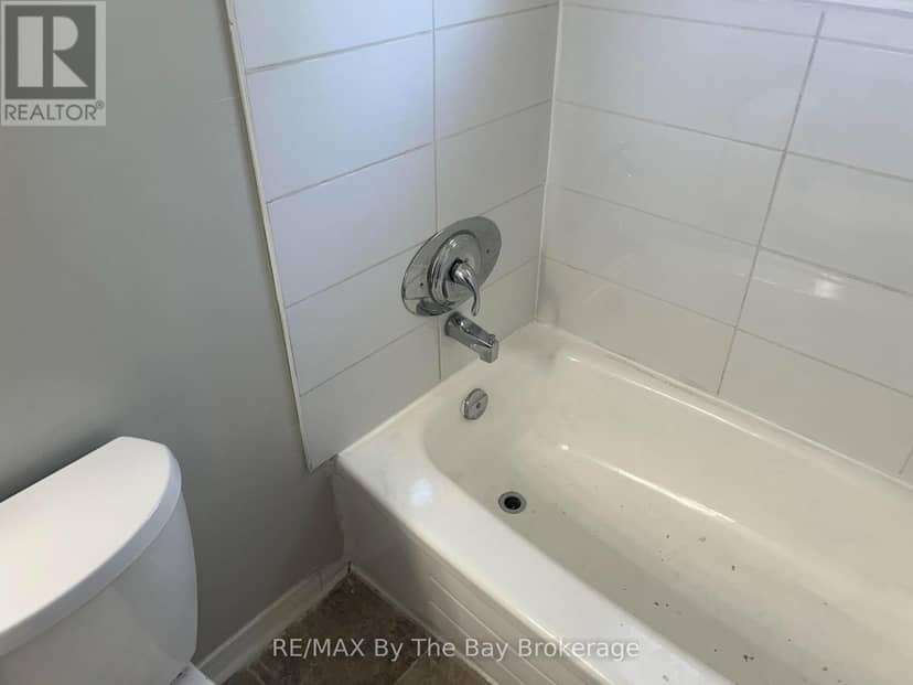 326 Christine Drive, Midland, photo 6