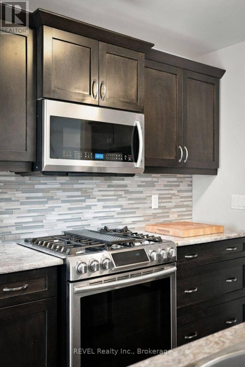 64 Sienna Avenue — photo 14 of 40
