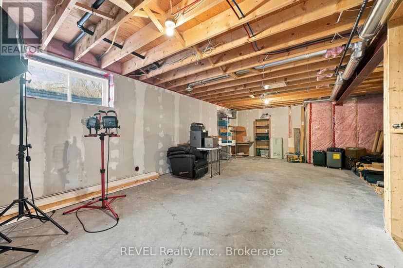 64 Sienna Avenue — photo 36 of 40