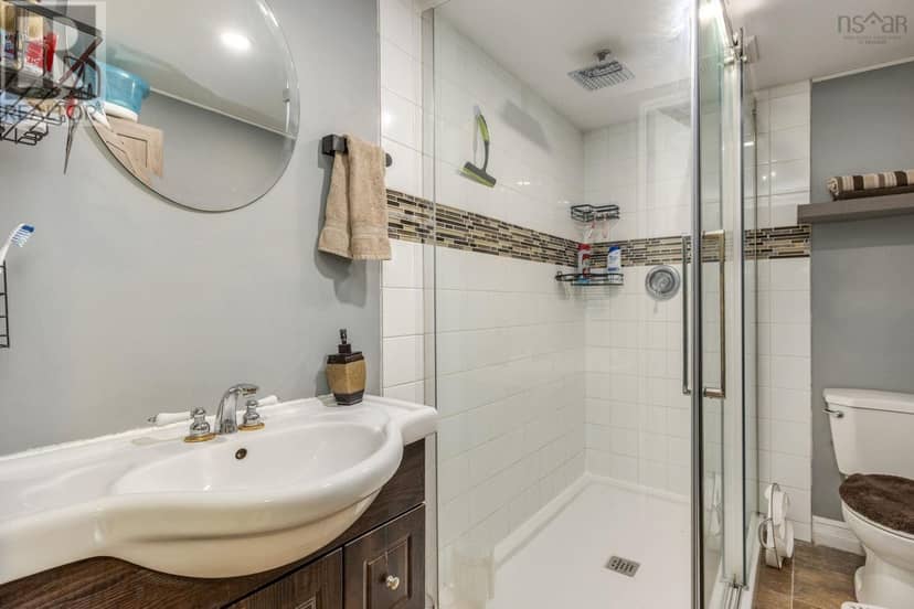 40 Mount Hanley Road — photo 36 of 39