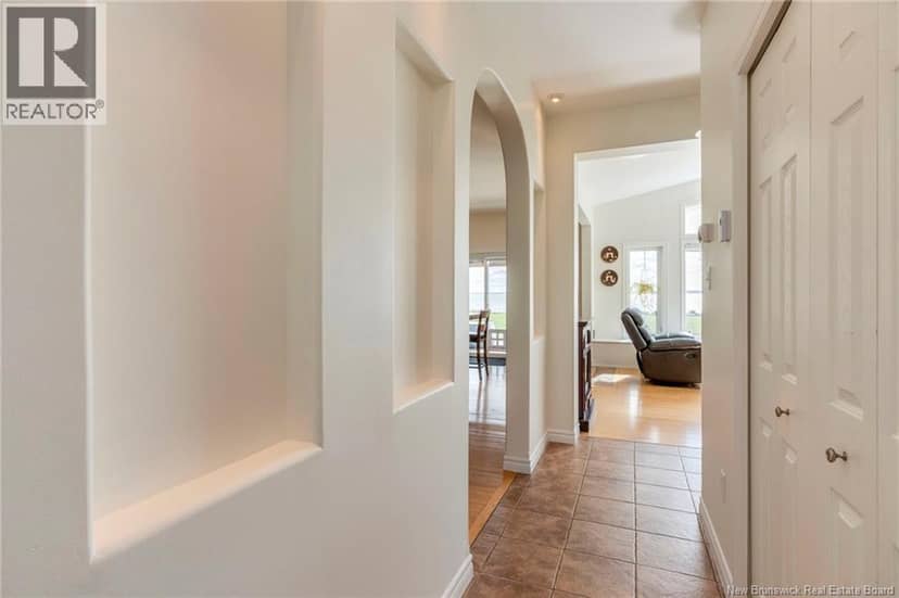 77 Rayworth Lane — photo 19 of 40