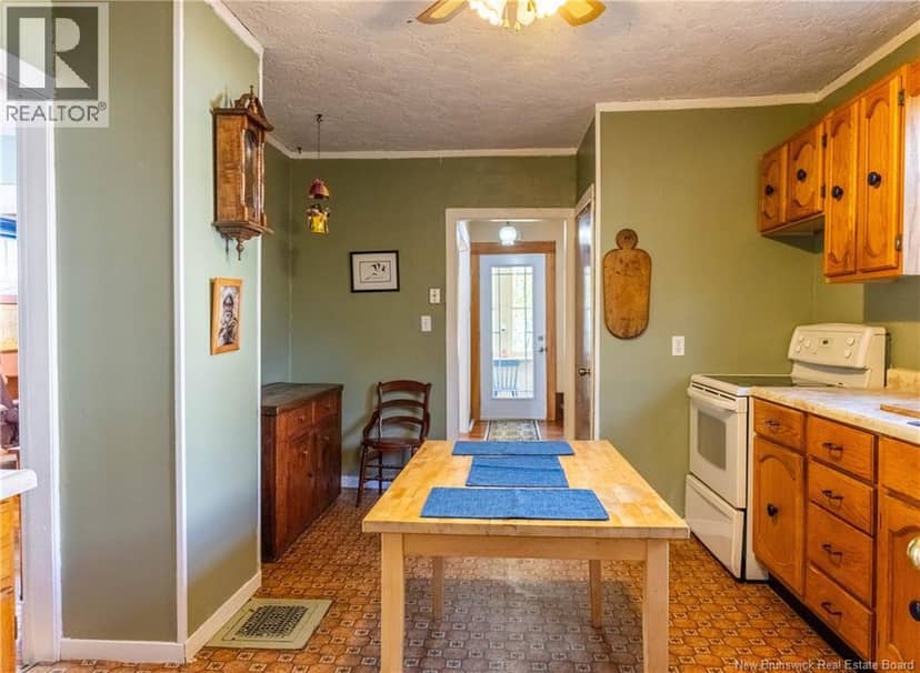 49 Weldon Street — photo 17 of 40