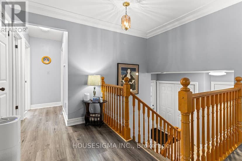 307 Jeremys Crescent — photo 10 of 38