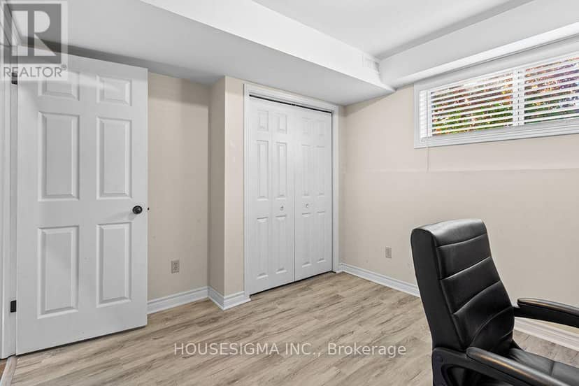 307 Jeremys Crescent — photo 28 of 38