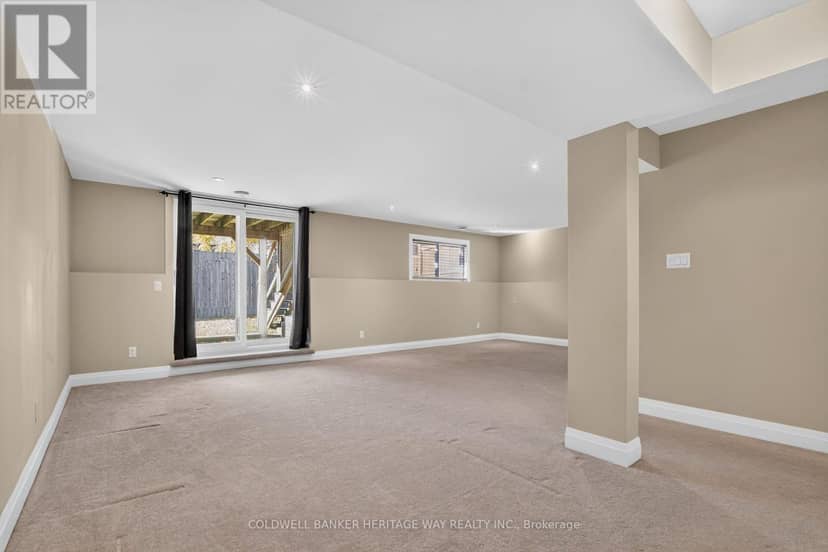 135 Elizabeth Street — photo 31 of 40