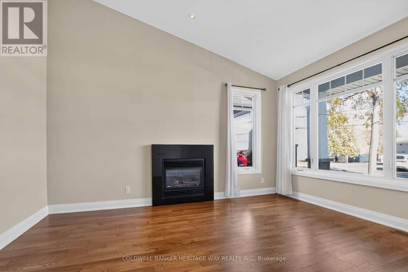 135 Elizabeth Street — photo 9 of 40