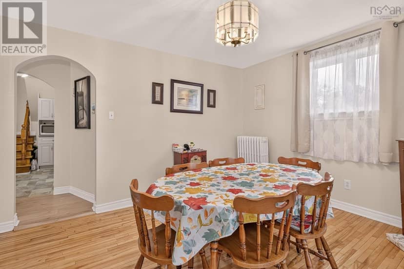 26 McKenzie Street — photo 10 of 39