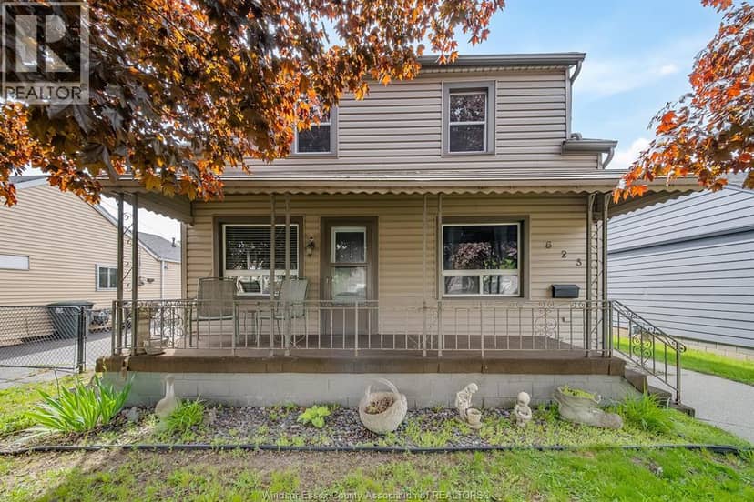 623 Edinborough — photo 1 of 40