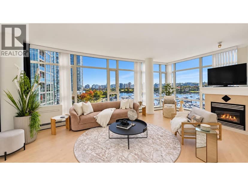 701 1111 Marinaside Crescent, Vancouver, photo 4