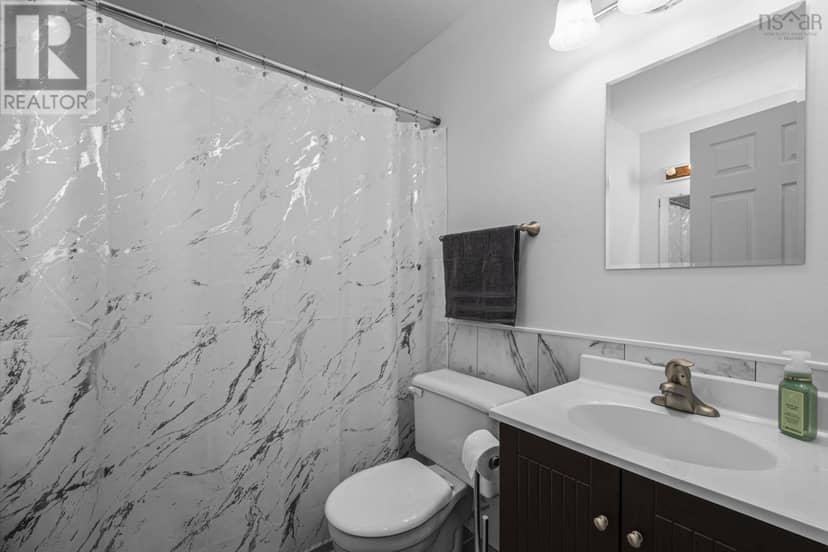 159 Melrose Crescent — photo 35 of 40