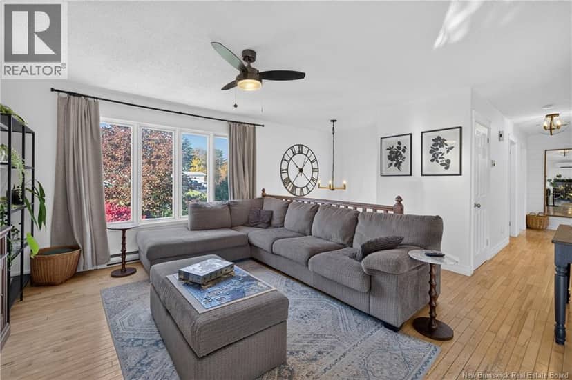 360 Petrie Avenue — photo 6 of 38