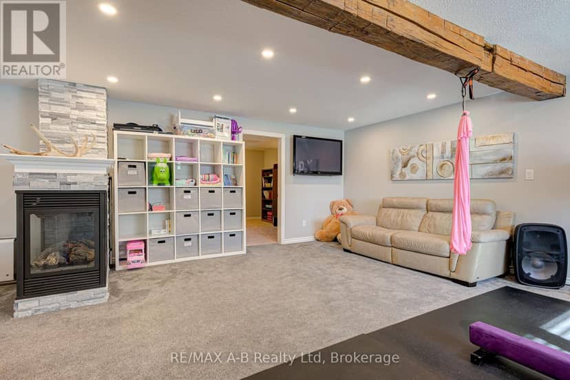 2256 Webster Street — photo 37 of 40