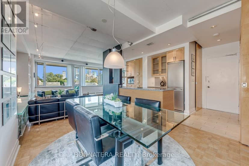 402 - 74 Spadina Road — photo 10 of 30