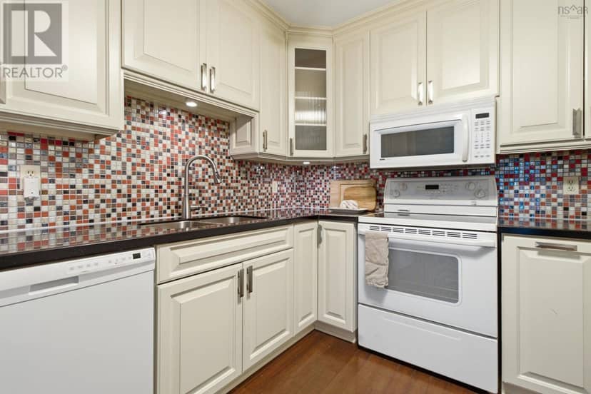 206 85 Spinnaker Drive — photo 13 of 32