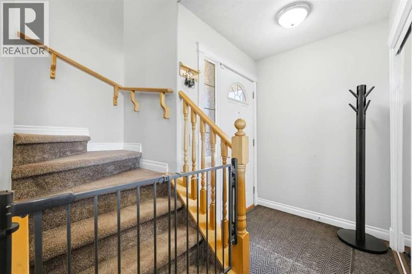 1412 Bayside Avenue SW, Airdrie, photo 3