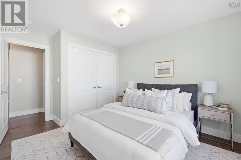 15 Bristolton Avenue — photo 17 of 38