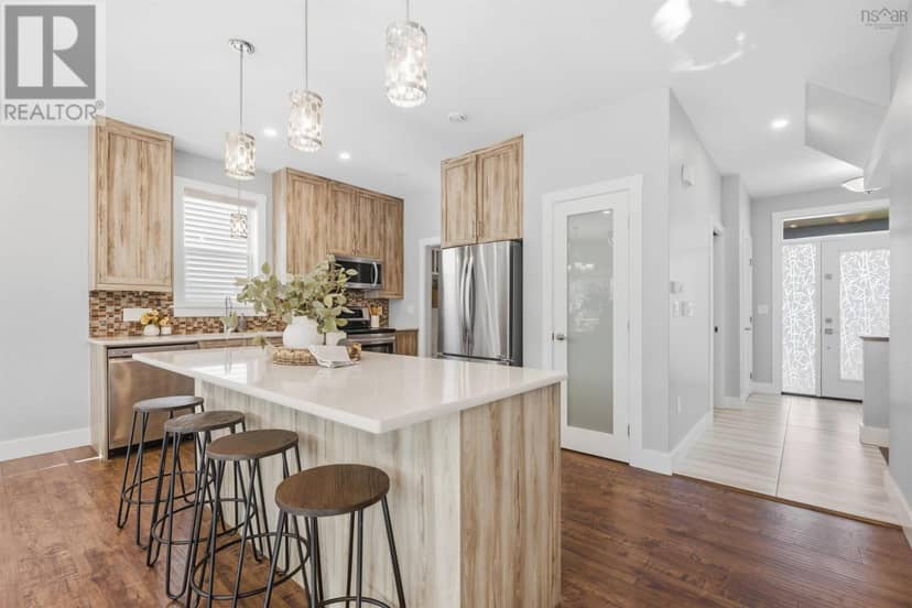15 Bristolton Avenue — photo 9 of 38
