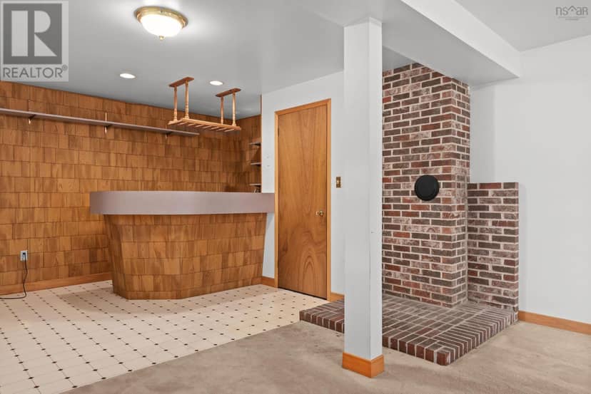 96 THORNHILL Drive — photo 25 of 37