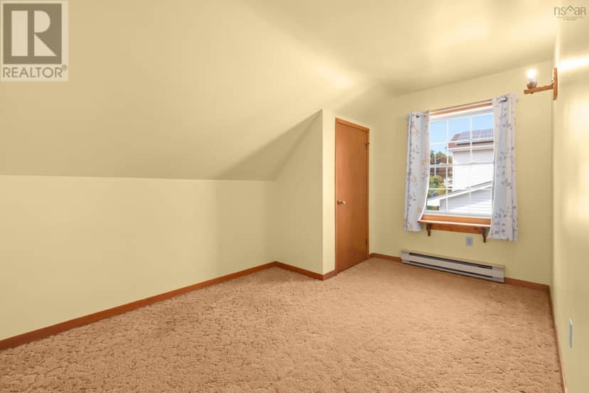 96 THORNHILL Drive — photo 19 of 37