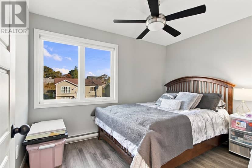 11 Phoenix Drive — photo 14 of 24