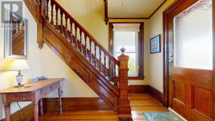 9114 3 Highway, 997 Main St Mahone Bay — photo 24 of 40