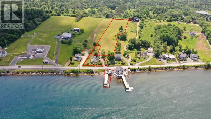 9114 3 Highway, 997 Main St Mahone Bay, Maders Cove, photo 7