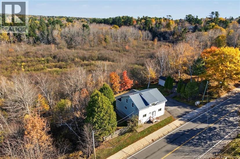 56 Main Street, Minto, photo 7