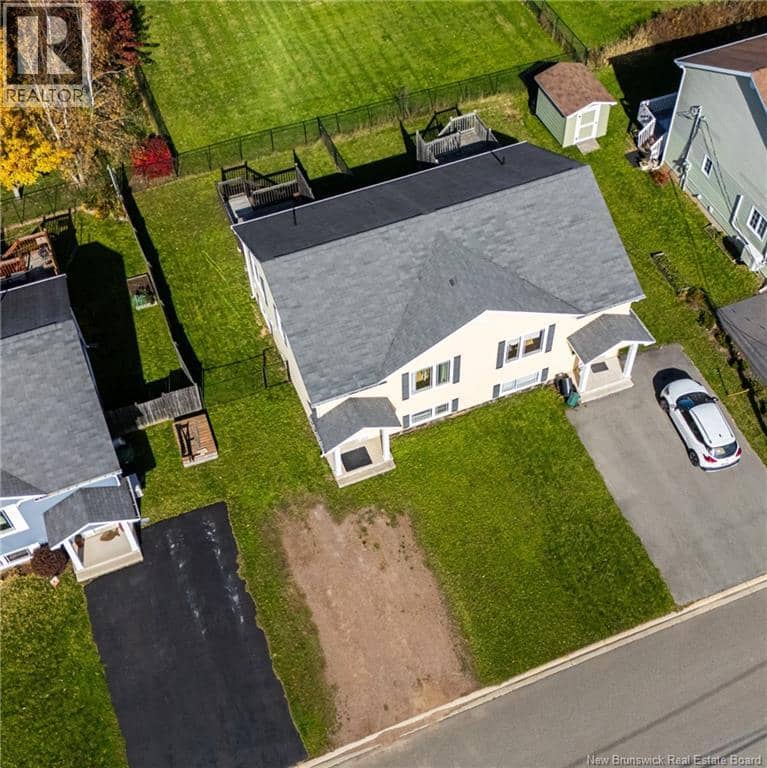 76 Blanchard Street, Dieppe, photo 2