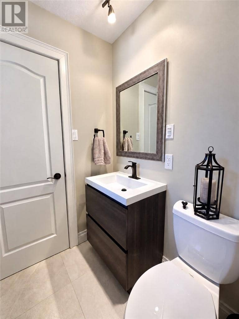 22 Walter Avenue — photo 16 of 36