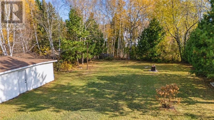 22 Walter Avenue — photo 34 of 36