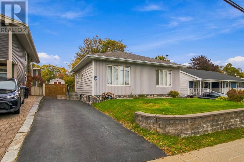 35 Cowan Avenue, St. John's, photo 3