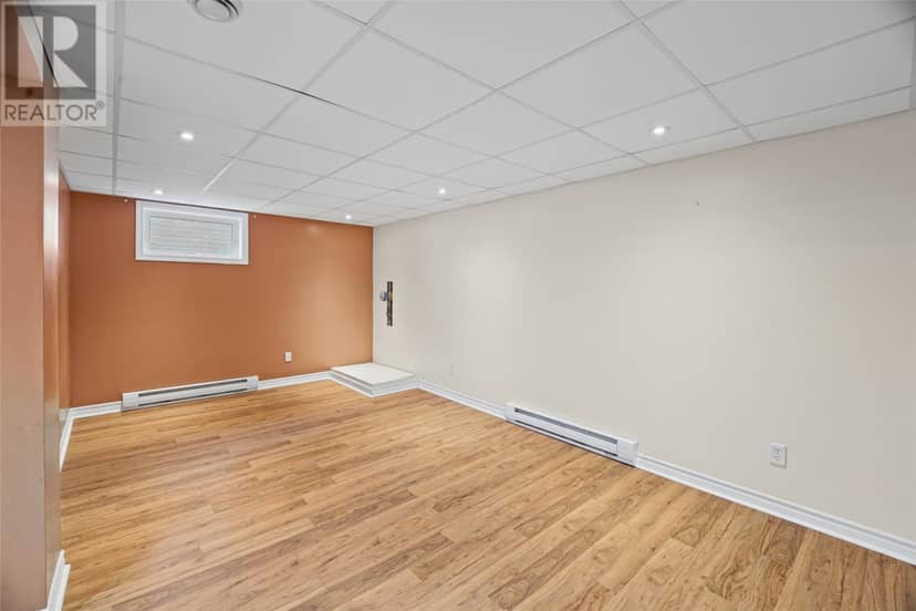 7 Macpherson Avenue — photo 28 of 40