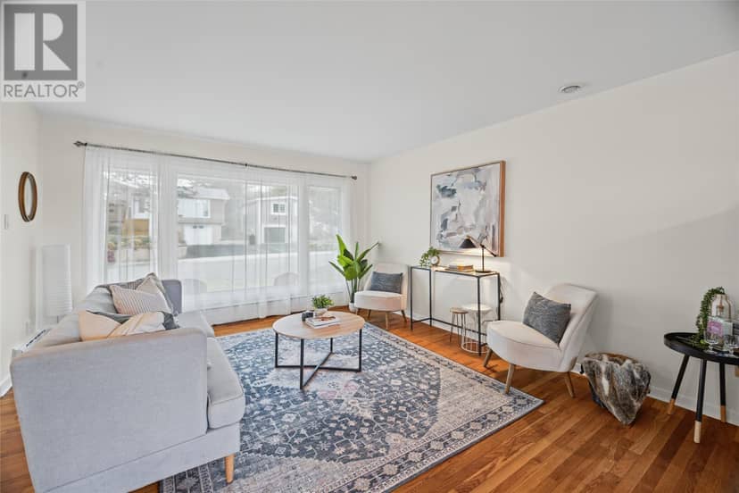 7 Macpherson Avenue — photo 8 of 40