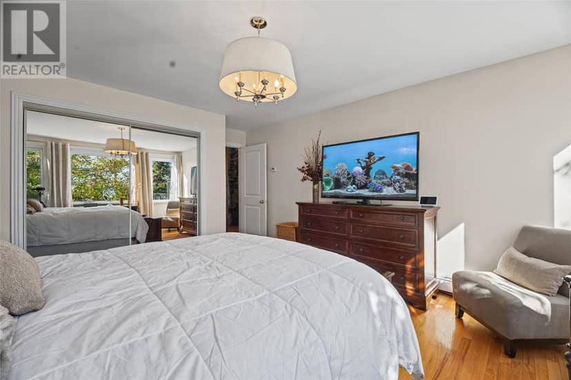 7 Connemara Place — photo 18 of 40