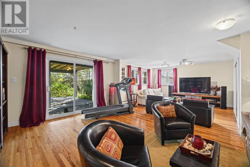 7 Connemara Place — photo 26 of 40