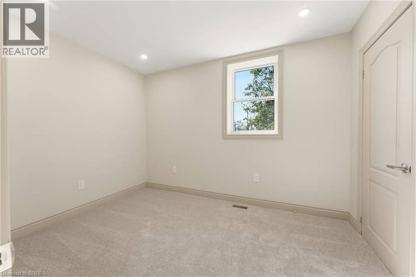 14 BOND Street — photo 14 of 26