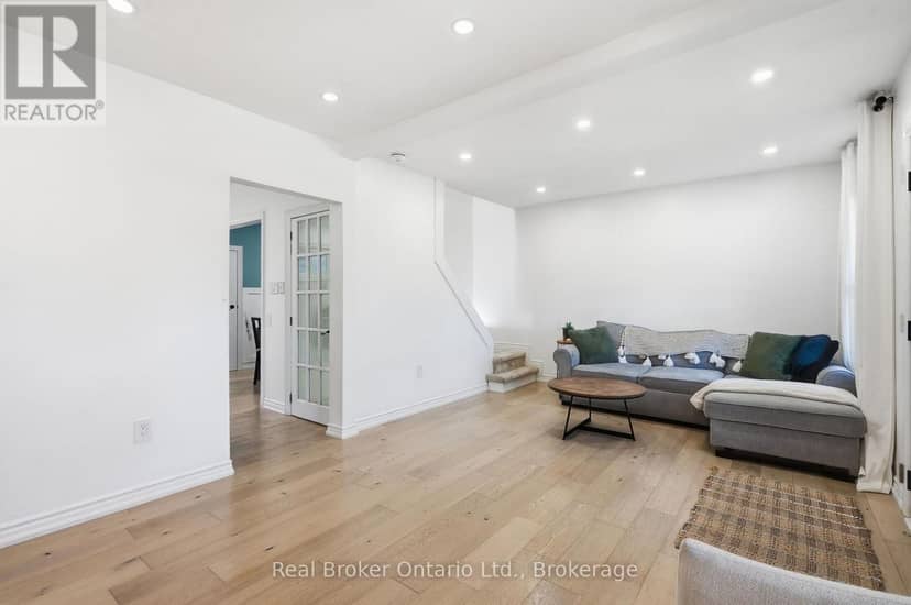23 Barons Avenue N, Hamilton, photo 8
