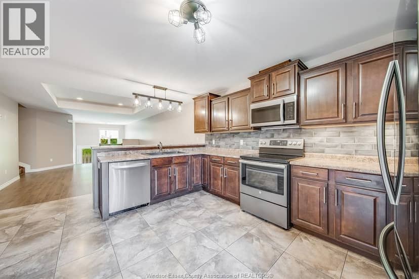 11916 Boulder Crescent — photo 14 of 40