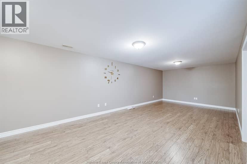 11916 Boulder Crescent — photo 34 of 40