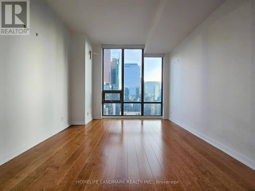 3301 - 33 Lombard Street — photo 12 of 21