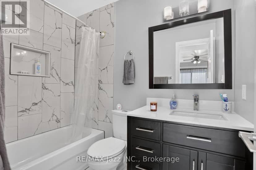 691 Attersley Drive — photo 16 of 31