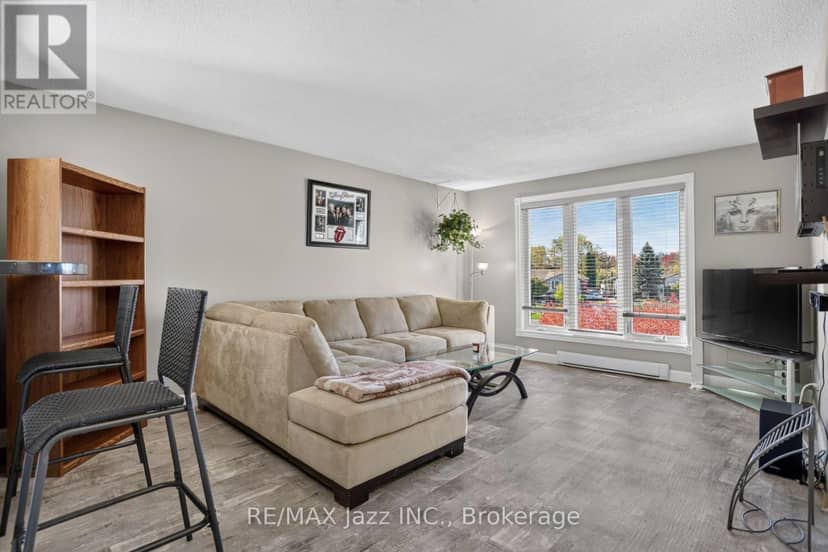 691 Attersley Drive, Oshawa, photo 4