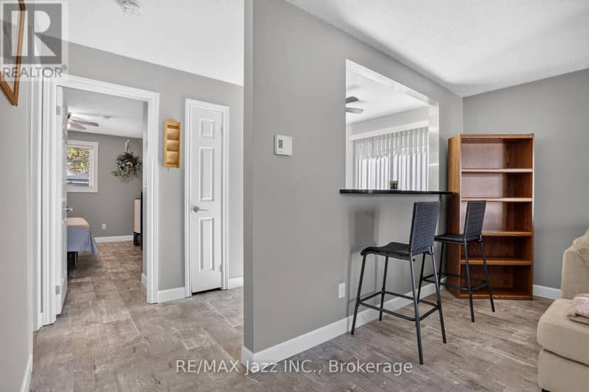 691 Attersley Drive, Oshawa, photo 7