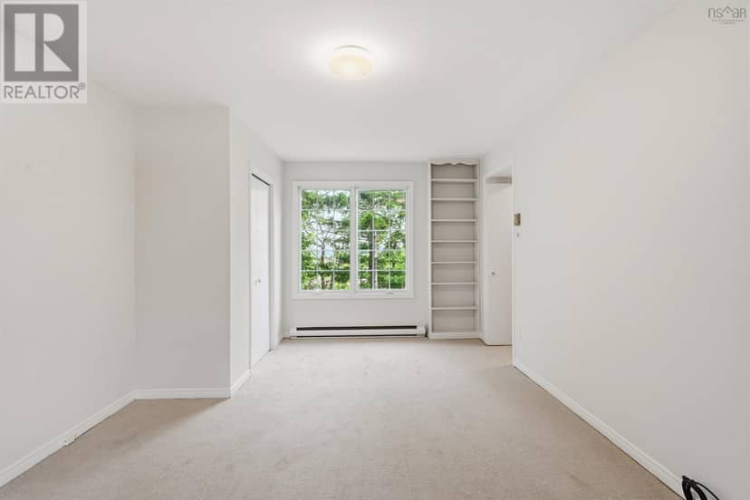 43 Deepwood Crescent — photo 33 of 40