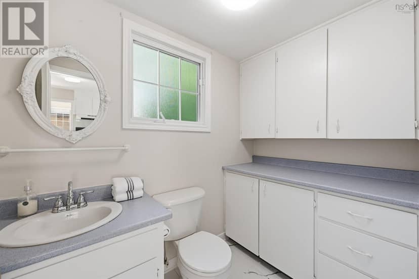 43 Deepwood Crescent — photo 30 of 40